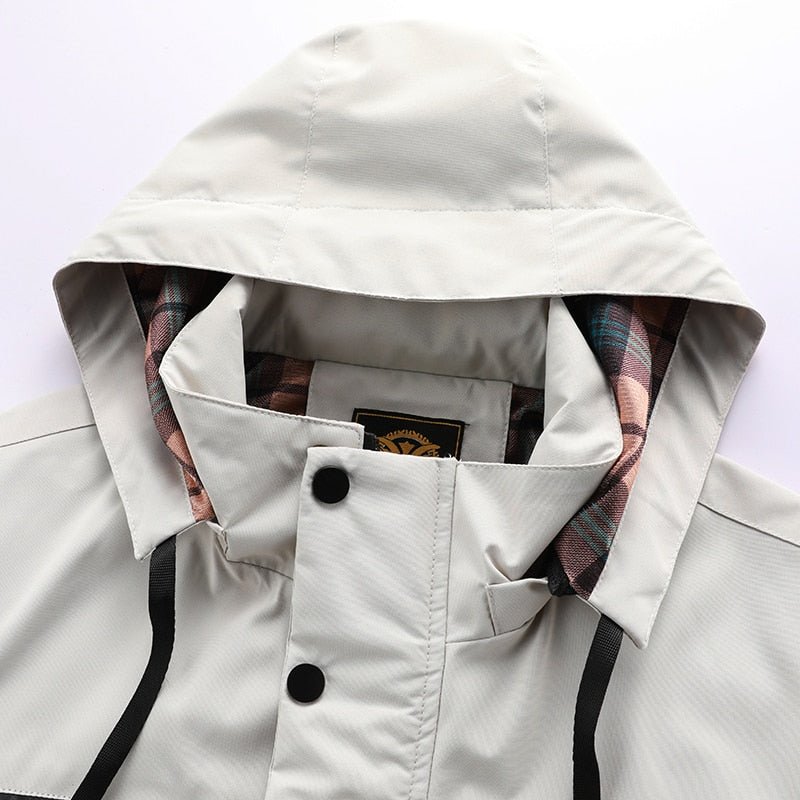 Louis Murphy | Waterproof windbreaker